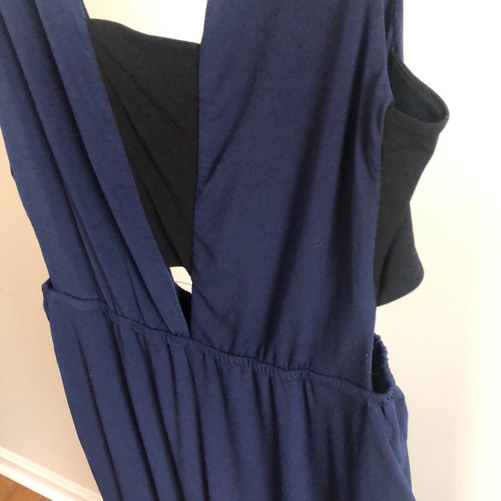 BCBGeneration jumpsuit in navy & black. SMALL - Picture 3 of 8